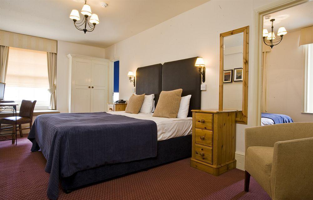 Royal Hotel Дийл Екстериор снимка