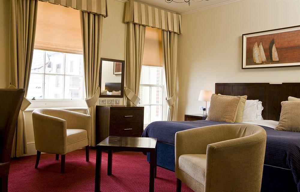 Royal Hotel Дийл Екстериор снимка