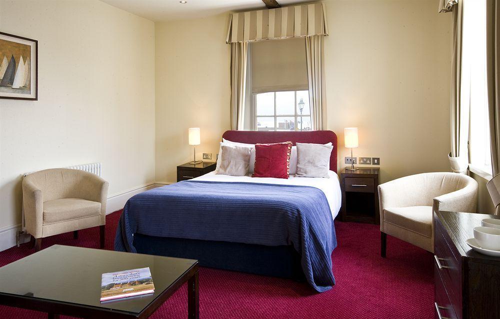 Royal Hotel Дийл Екстериор снимка