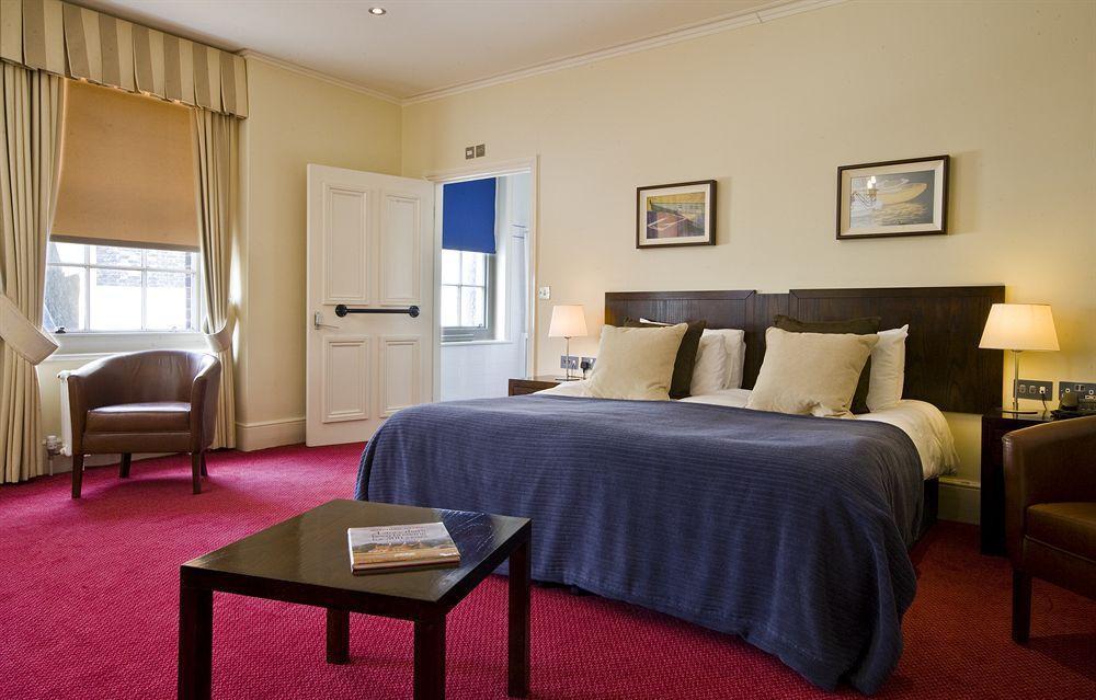 Royal Hotel Дийл Екстериор снимка