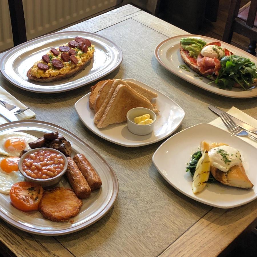 Royal Hotel Дийл Екстериор снимка